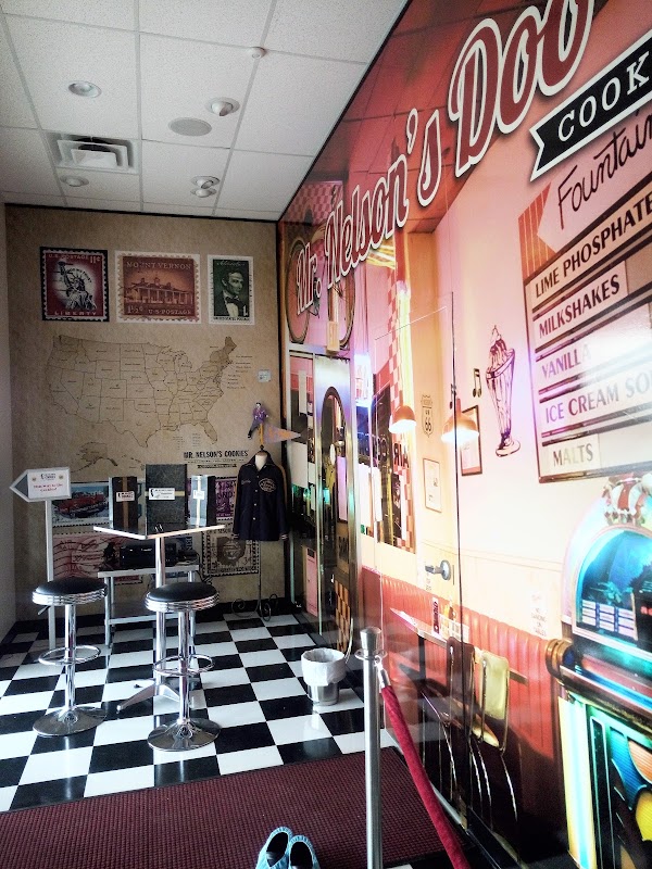 Mr. Nelson's Cookies®️ interior